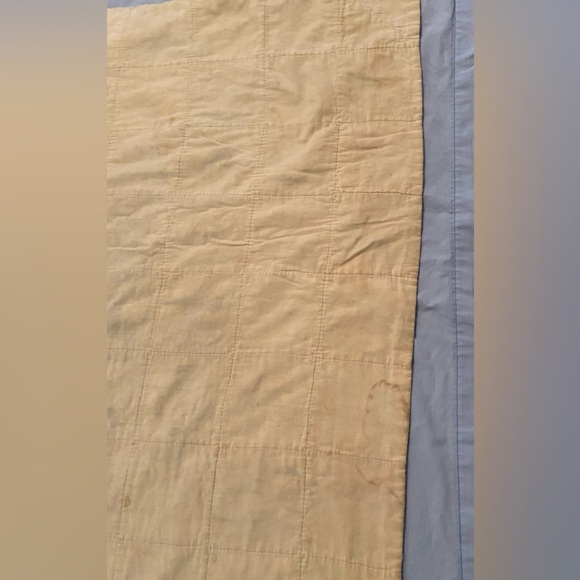 Vintage Quilt (Cutter) Several Rips & Stains 71”x80” for Projects - Picture 16 of 16